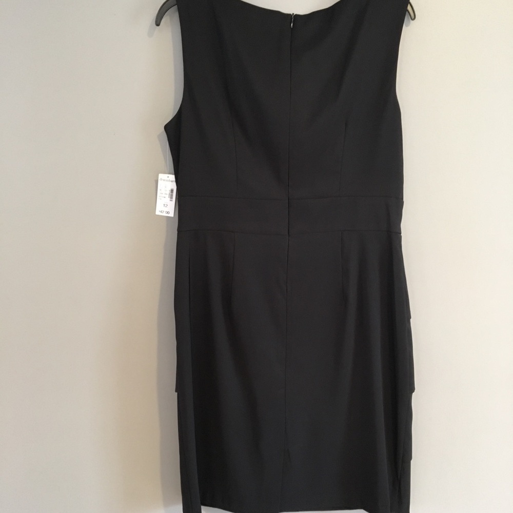 Gorgeous black dress with reddish bow. NWT. - Picture 5 of 8